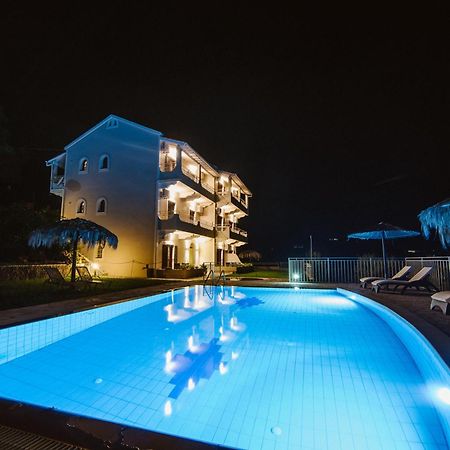 Giorgos Apartments Dassia  Eksteriør billede