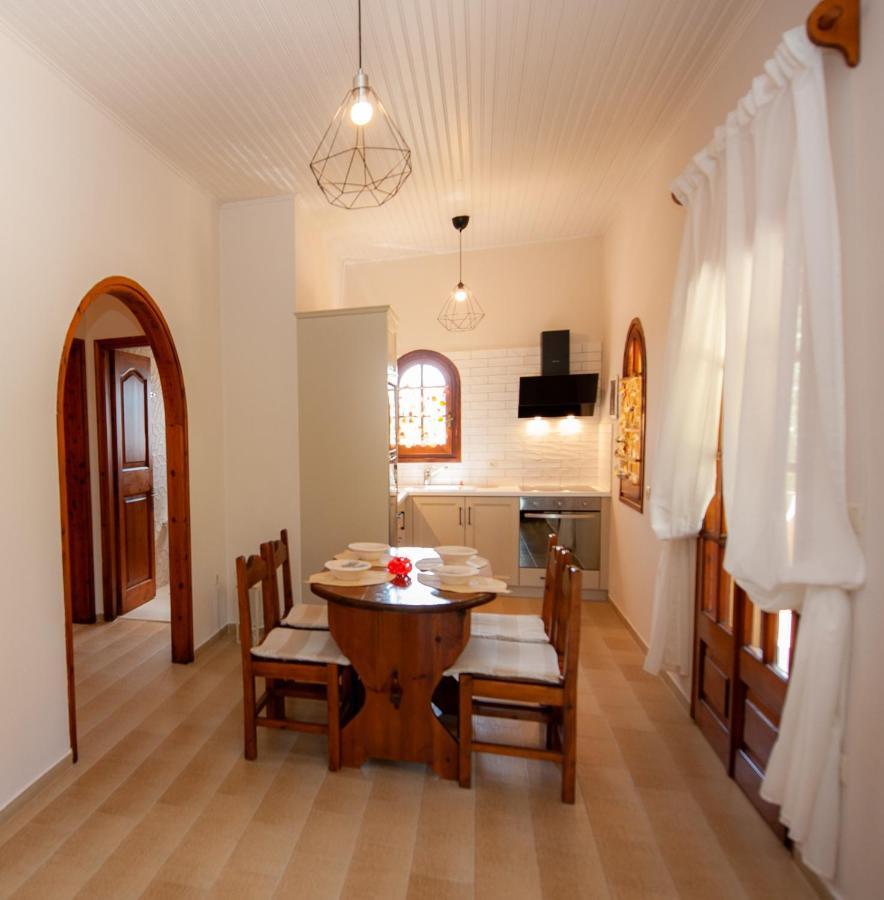 Giorgos Apartments Dassia  Eksteriør billede